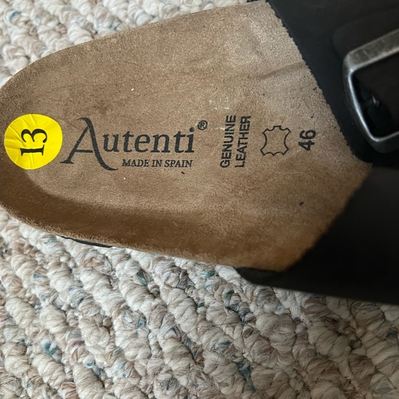 Black Men's Sandals - Picture 2 of 4